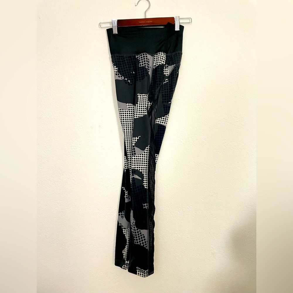Adidas Climalite Black Gray Leggings | WORN & WASHED | SIZE M